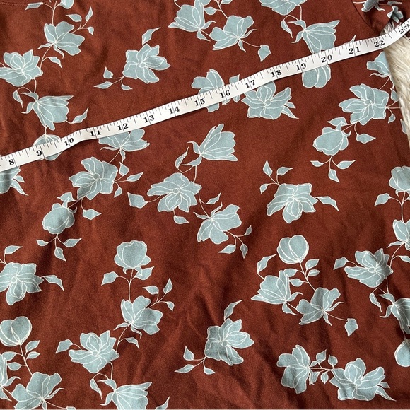 New AnyBody Puff-Sleeve Floral Printed Knit Top Oversized Relaxed Fit Sze M - Picture 9 of 13